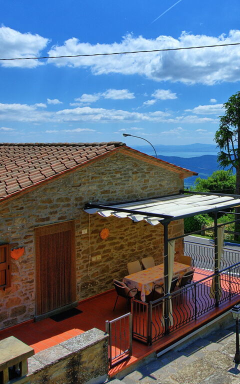 Villa Portole Uno: Building Exterior