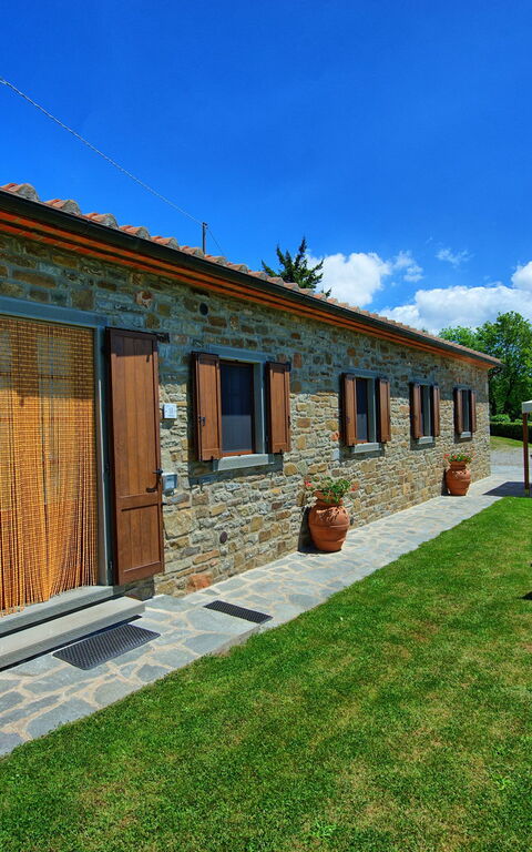 Villa Portole Due: Garden, Outdoor