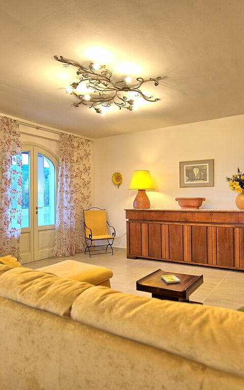 Villa Gaville: Living Room