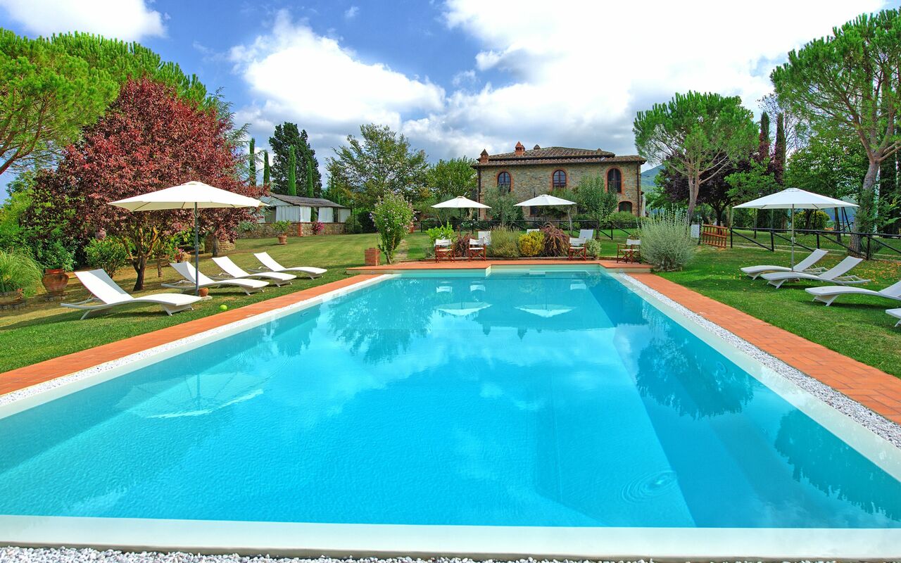 Villa Marika: Pool, Summer
