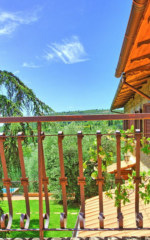 Villa Lorena: Building Exterior