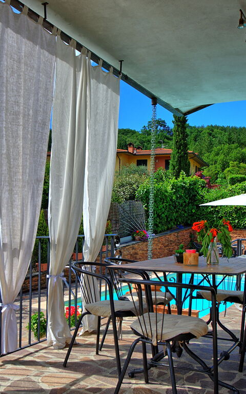 Villa Pratovecchio: Balcony / Terrace / Patio, Outdoor