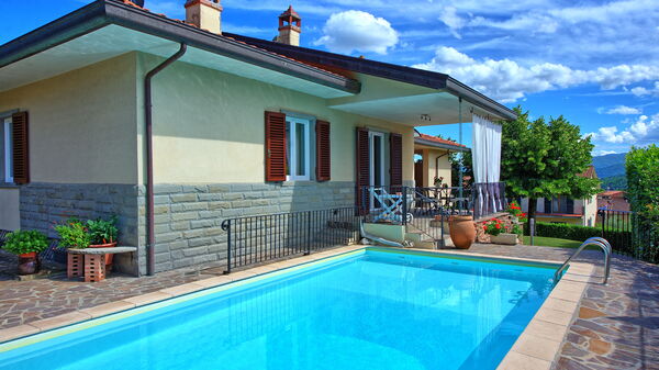 Villa Pratovecchio: Building Exterior, Outdoor, Pool