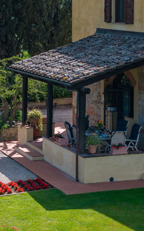 Villa Sabrina: Building Exterior, Garden