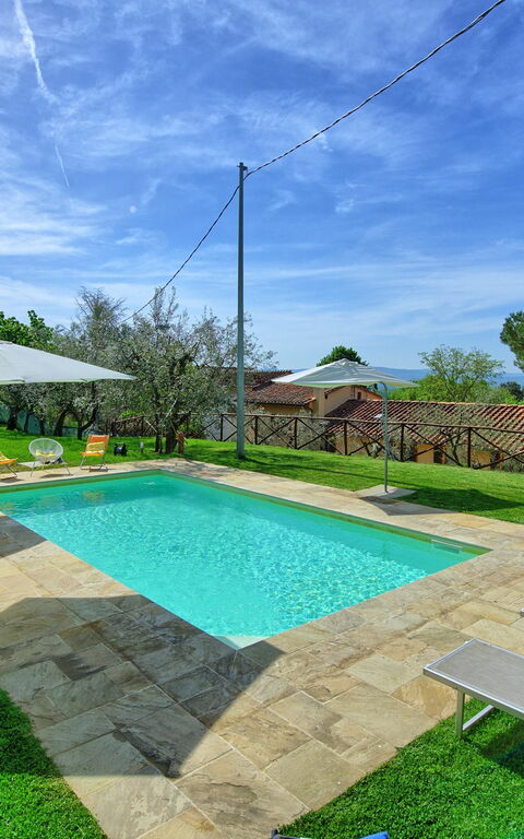Villa Morandi: Pool, Scenic View