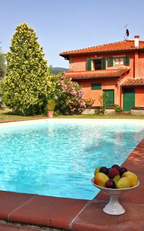 Villa Acacia: Building Exterior