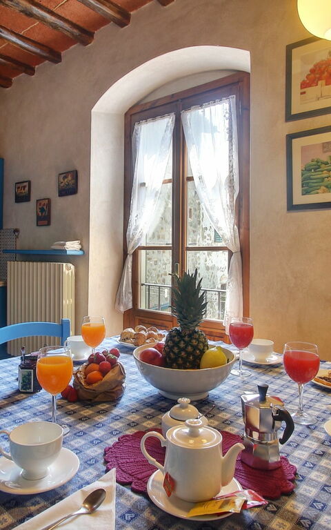 Villa Lucolena: Kitchen