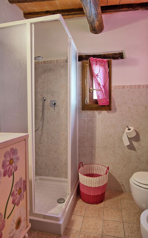 La Ruota: Bathroom