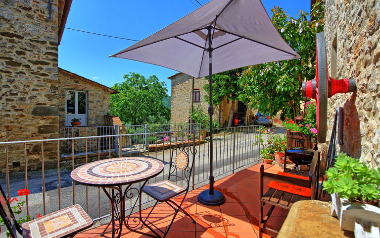 La Ruota: Balcony / Terrace / Patio, Outdoor, Summer