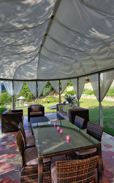 Villa Tenuta Lonciano: Balcony / Terrace / Patio, Outdoor