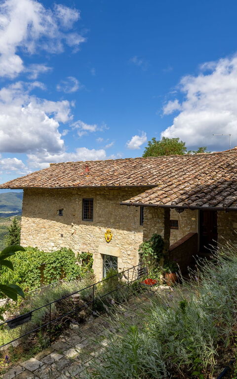 Villa Tenuta Lonciano: Building Exterior, Outdoor