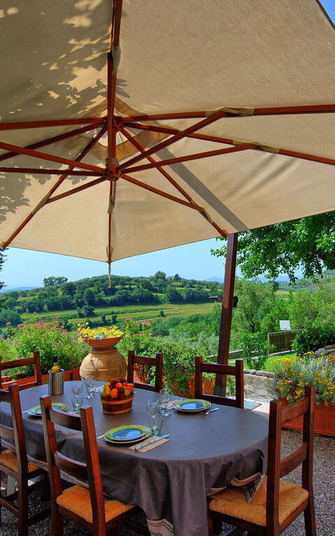 Villa Uccellaia: Balcony / Terrace / Patio, Garden, Outdoor