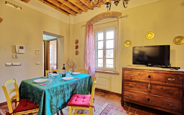 Accommodation Flavia 5: Dining Room, Living Room