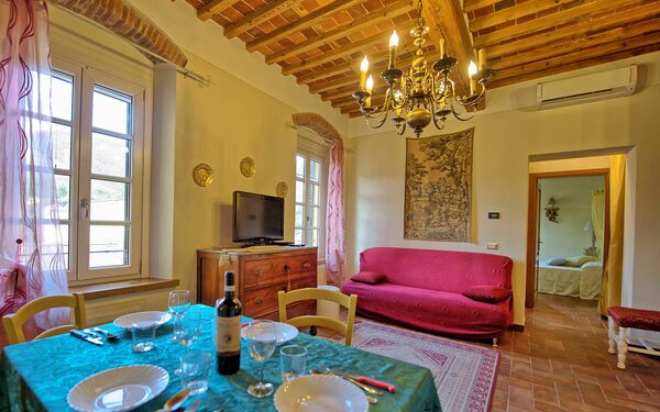 Accommodation Flavia 5: Dining Room, Living Room