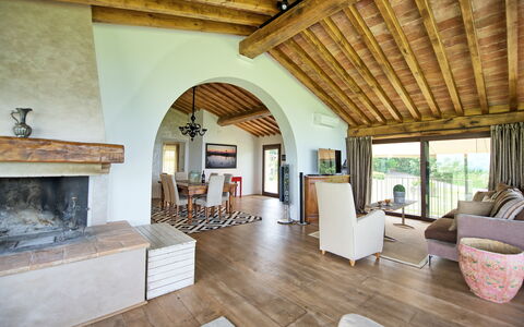 Accommodation Marcello: Dining Room, Living Room