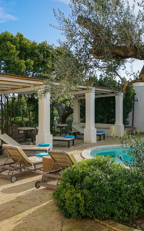 Tia Trullo: Garden, Outdoor