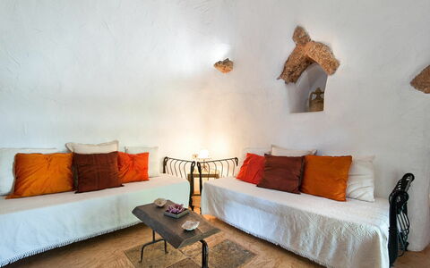 Accommodation Tia Pool: Living Room