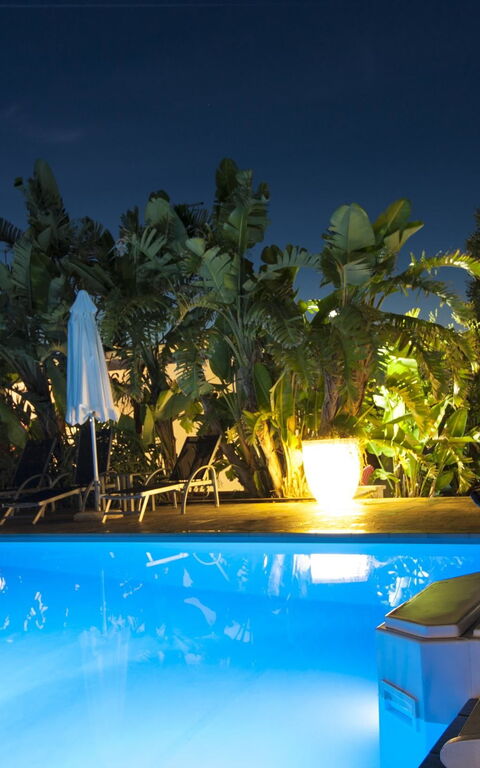 Cotriero: Garden, Pool