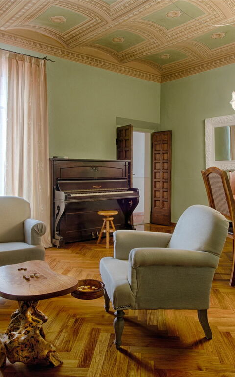 Tenuta Cambiano: Living Room