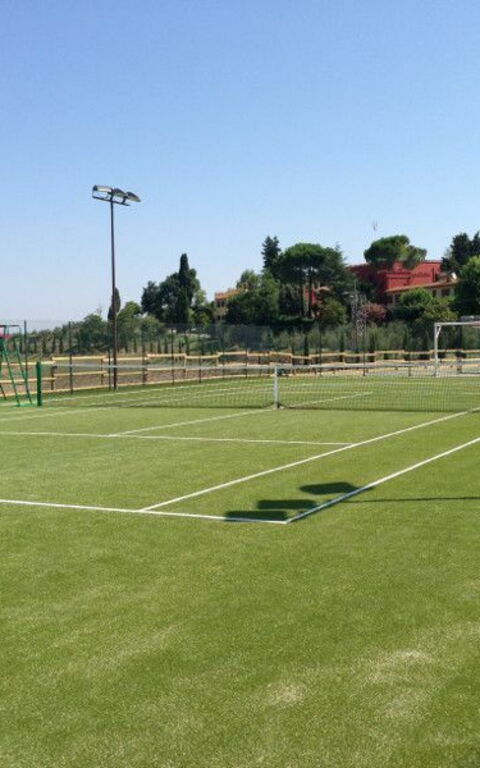 Tenuta Cambiano: Facilities, Outdoor
