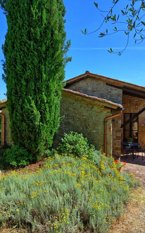 Villa Sarteano: Building Exterior