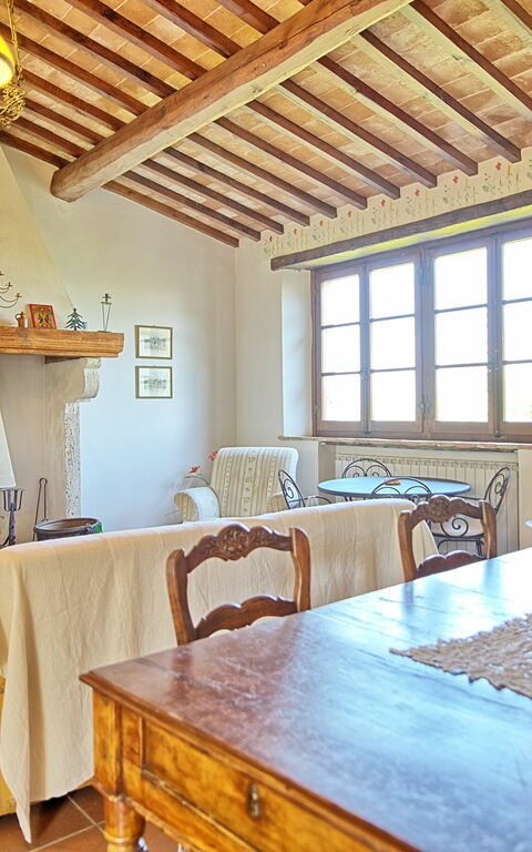 Villa Sarteano: Dining Room, Living Room