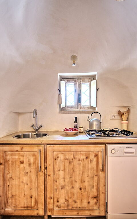Trullo Pascarosa: Kitchen