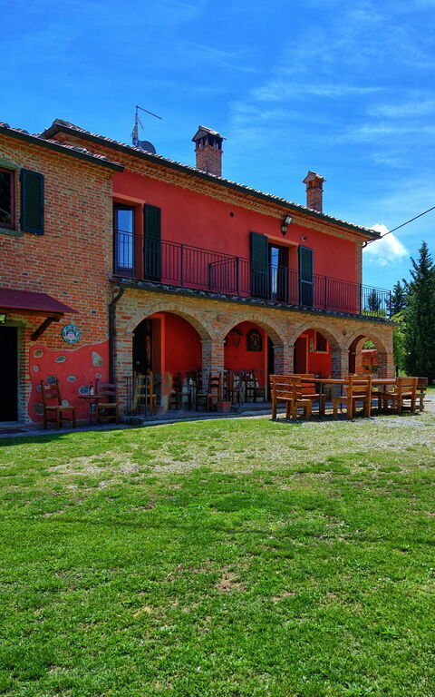 Villa Mario: Building Exterior, Garden