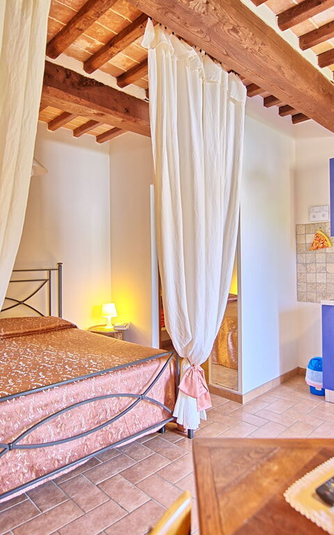 Casale Tiziano: Bedroom, Dining Room, Kitchen