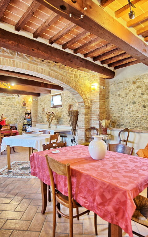 Casale Tiziano: Dining Room, Living Room