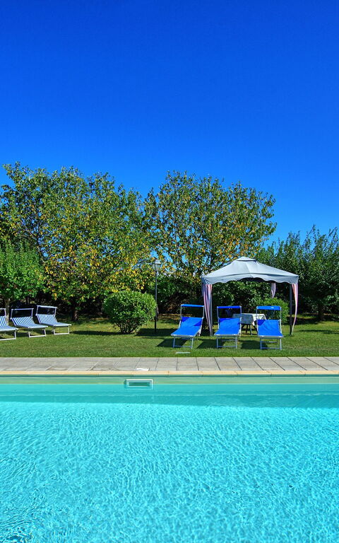 Casale Tiziano: Garden, Pool