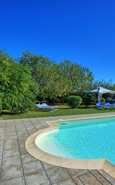 Casale Tiziano: Garden, Pool