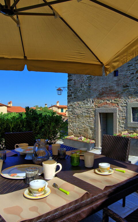 Casa La Fonte: Balcony / Terrace / Patio, Garden