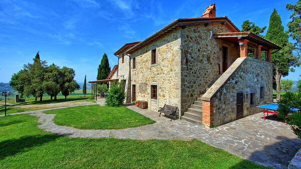 Casale Santa Francesca: Building Exterior, Garden, Outdoor