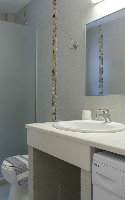 Beachfront Villa Seasun: Bathroom