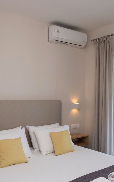 Beachfront Villa Seasun: Bedroom