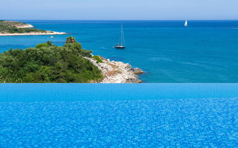 Beachfront Villa Seasun: Outdoor, Pool, Scenic View