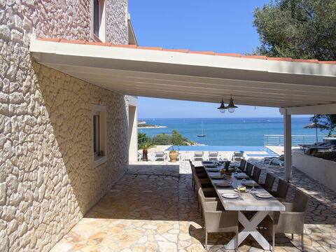 Beachfront Villa Seasun