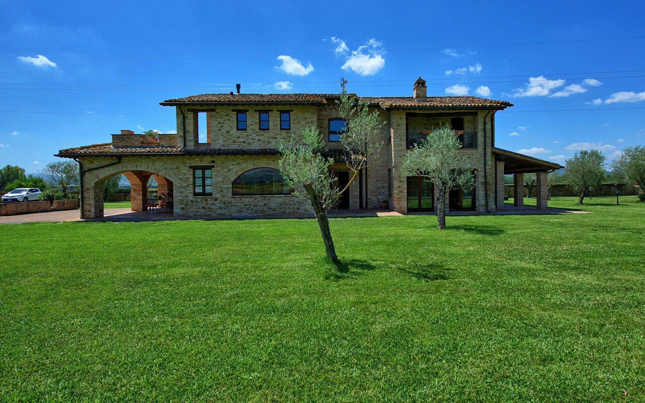 Villa Assisi, Villa in Santa Maria Degli Angeli in Umbria 9 sleeps in