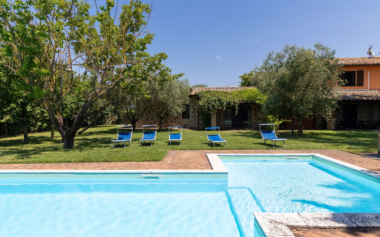 Villa Reale: Building Exterior, Garden, Outdoor, Pool