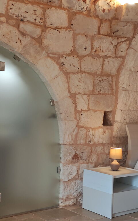 Trullo Santo Stefano: Bathroom, Bedroom