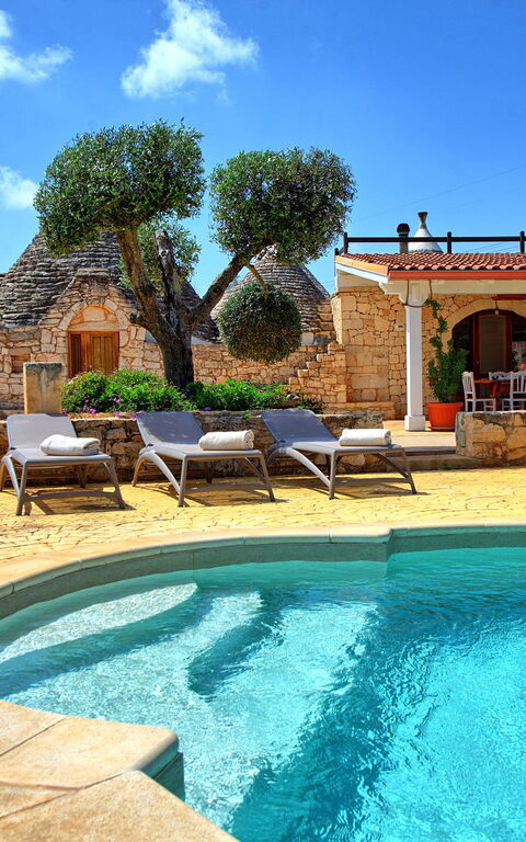 Trullo Santo Stefano: Garden, Outdoor, Pool