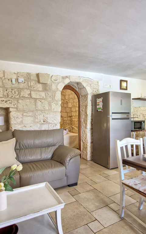 Trullo Santo Stefano: Dining Room, Kitchen, Living Room