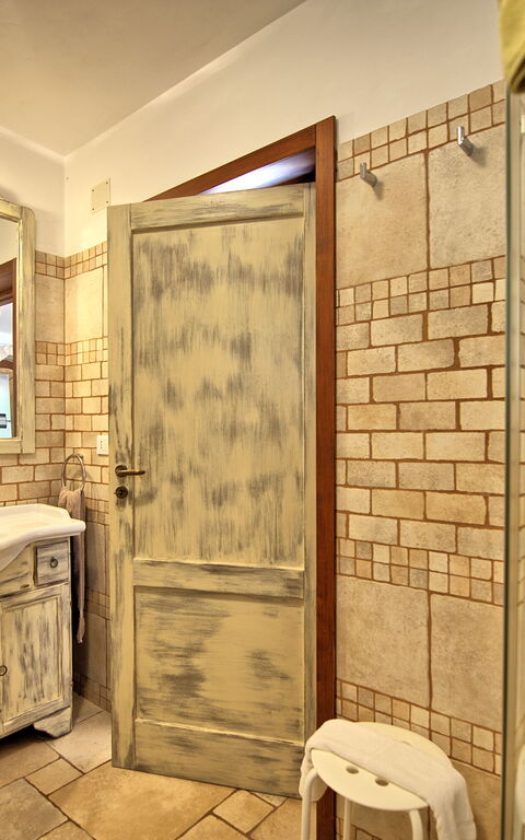 Trullo Santo Stefano: Bathroom