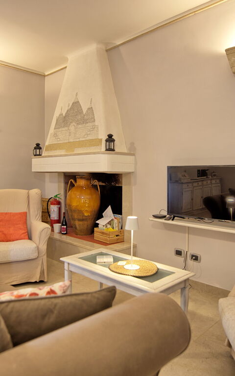 Lamia Santo Arcangelo: Living Room