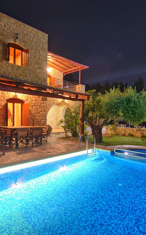 Villa Nipos: Scenic View