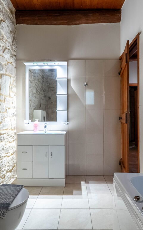 Villa Nipos: Bathroom