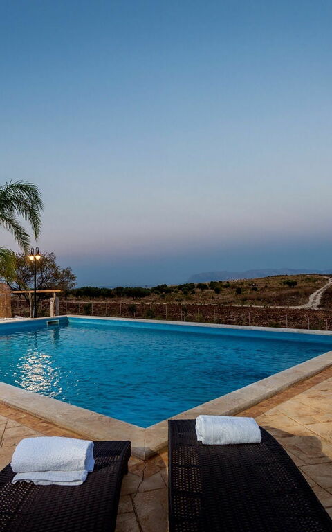 Villa Le Muse: Pool, Scenic View
