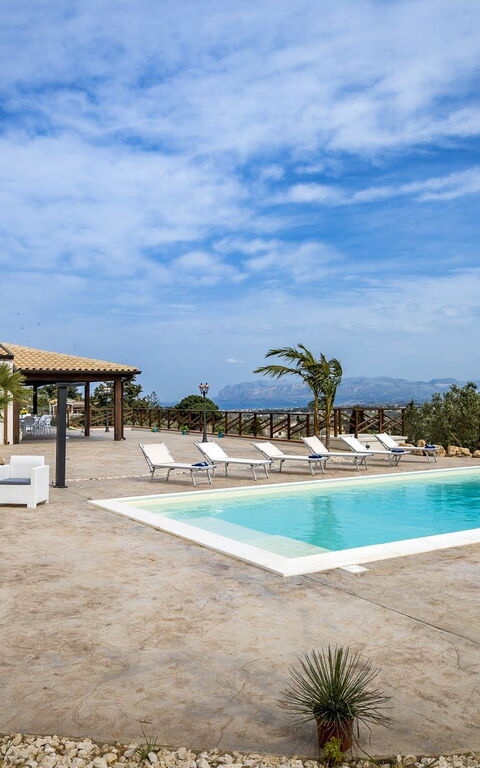 Villa Mare e Monti: Pool