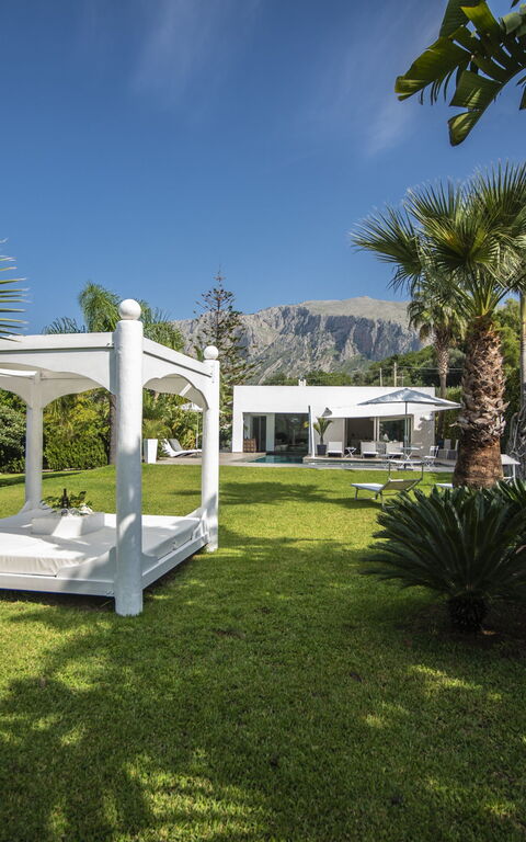 Villa Denari: Garden, Outdoor